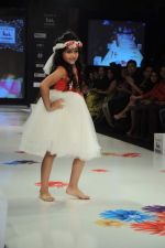 on Day 3 at India Kids Fashion Show in Intercontinental The Lalit on 19th Jan 2012 (10).JPG